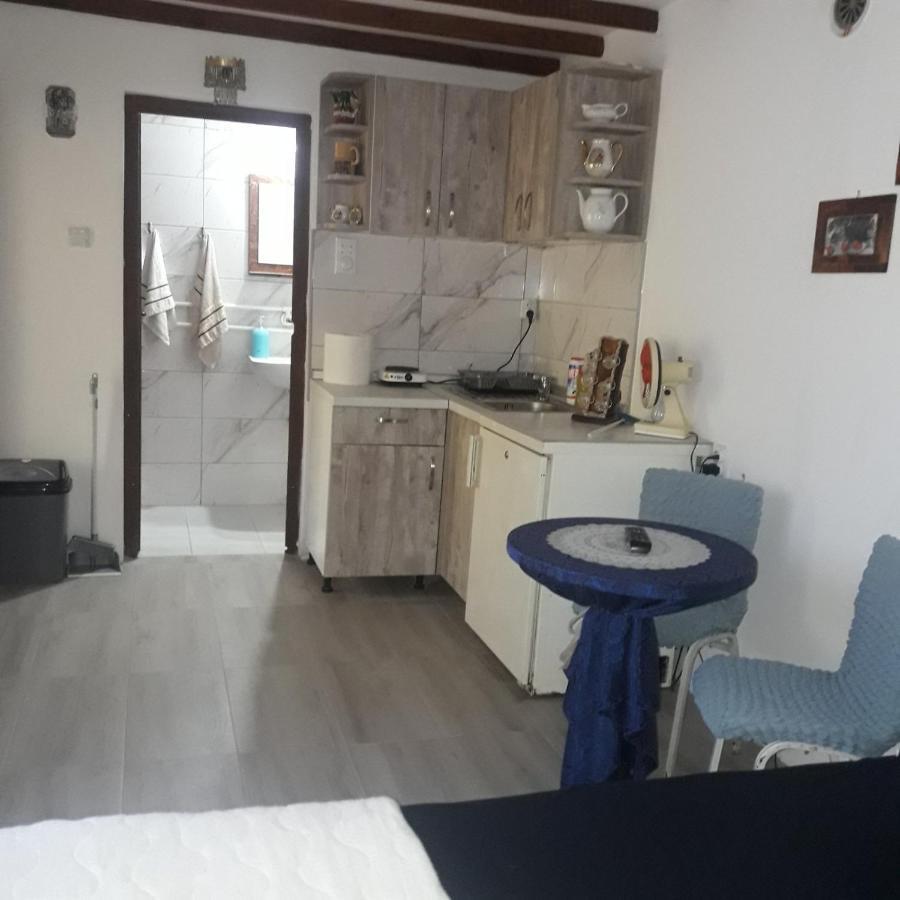Hostal Sljivik Ni Exterior foto